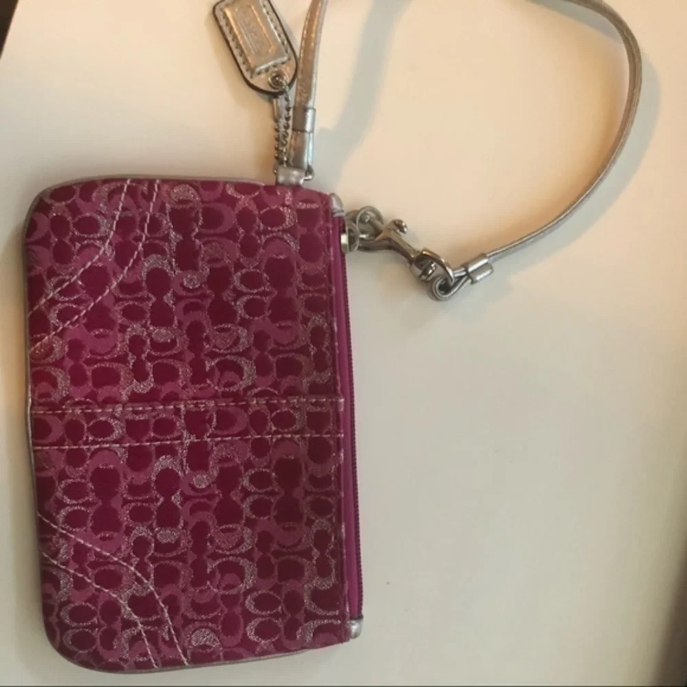 COACH vintage y2k pink silver optic wristlet